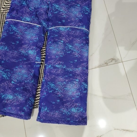 XMTN Water Resistant Multi Adjustable Purple Splatter Snowpants-Like New… - Picture 7 of 16